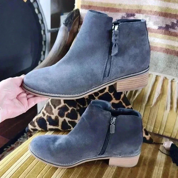 Blondo Gray Suede Waterproof Zip Boots 10 W - Picture 7 of 16